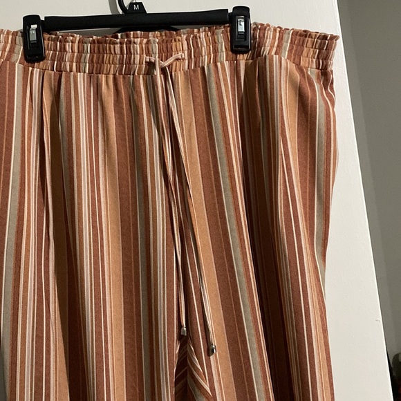 NWOT Ladies pants XL - Picture 5 of 7